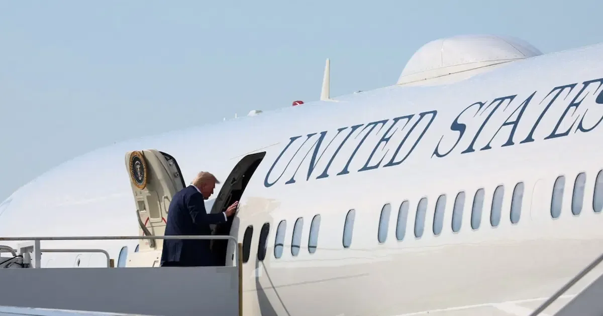 Trump'tan gizli uçuş açıklaması: "Benim uçağım daha büyük risk altındaydı"
